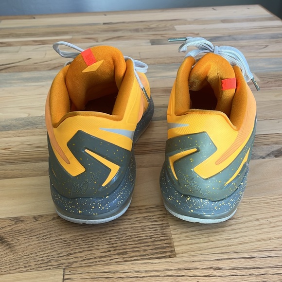 Nike Air Max LeBron James XI 11 Floridian Atomic Orange Mango Men’s Size 12 - Picture 6 of 8